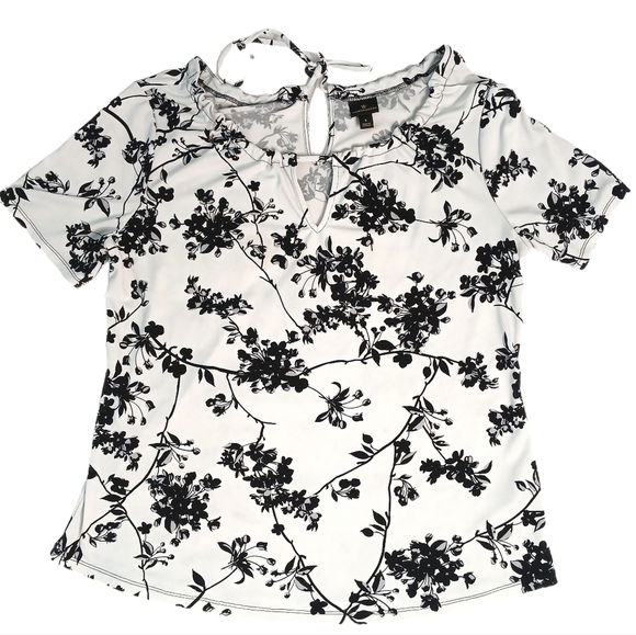 Worthington Tops - Worthington Black and White Floral Blouse